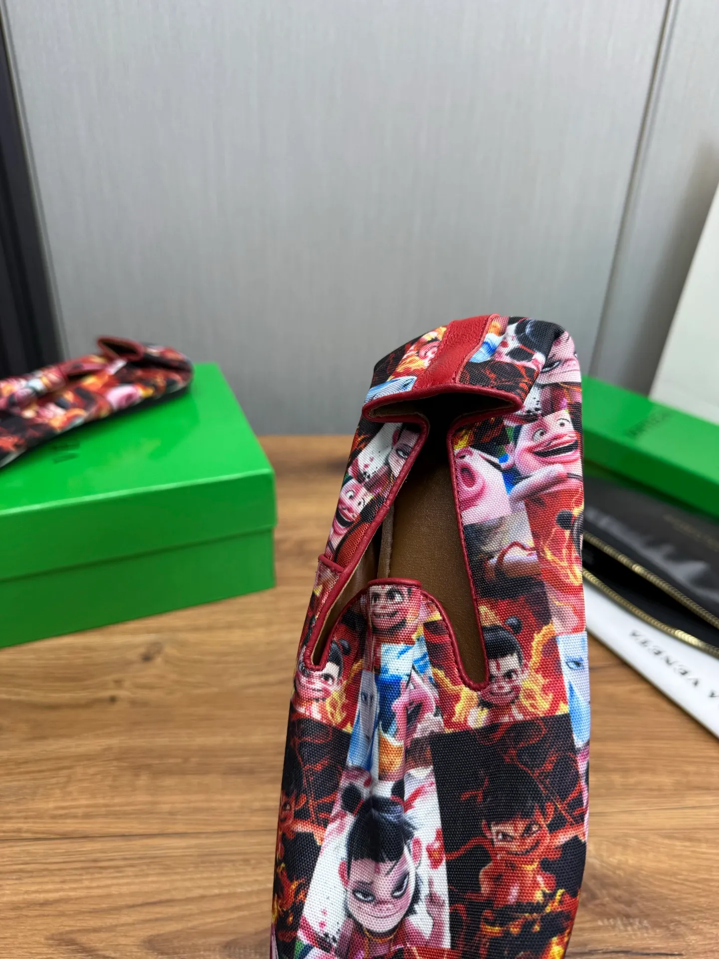Men's shoes 💰460💰 BV - popular wallet shoes 👟 Casual, fashionable and comfortable 🔗 Good partner for travel ✅ Imported Nezha series printed fabric + imported cowhide. Original rubber outsole, available all year round 👏 Size: 38-45 (38.45 custom-made, non-refundable)